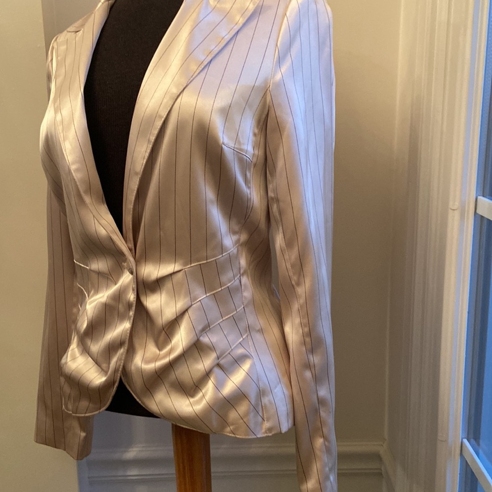 Devan Blazer - image 3